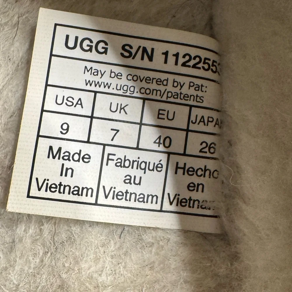 UGG tazz size 9 - Picture 5 of 5